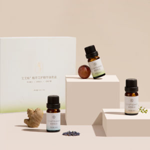 AIAITIE Mugwort Essential Oil Set (艾艾贴植萃艾护精华油套盒)